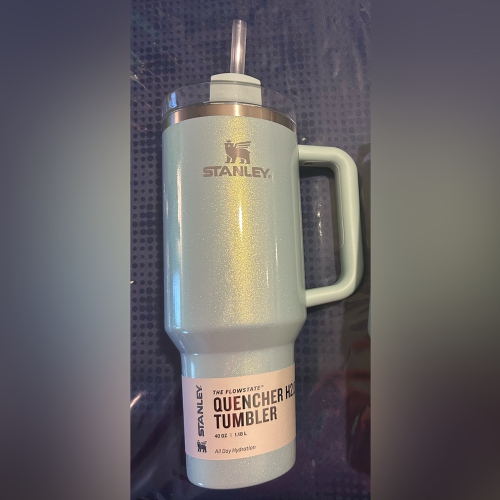 Stanley Quencher H2.0 🇺🇸 Target - Blueberry Milk 40oz